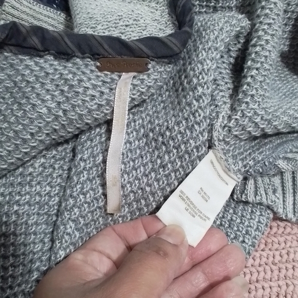 Free People Knit Three-Quarter Sleeve Length Top - Picture 4 of 15